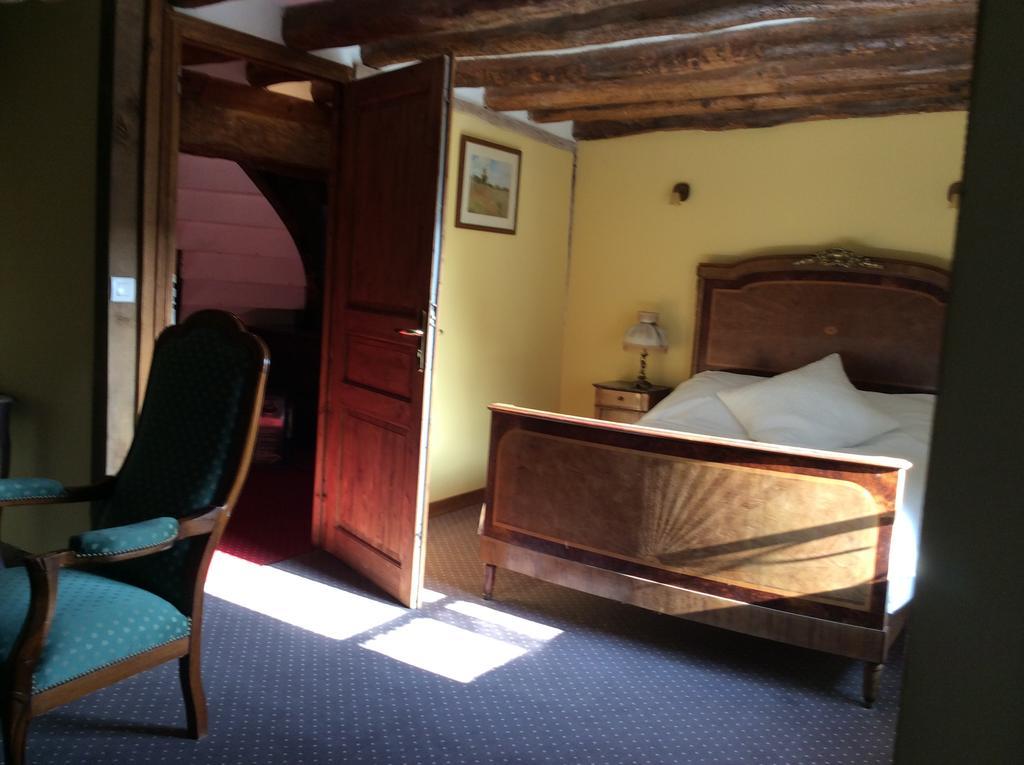 Les Trois Cheminees Chambres D'Hotes Livarot-Pays-d'Auge Exterior photo